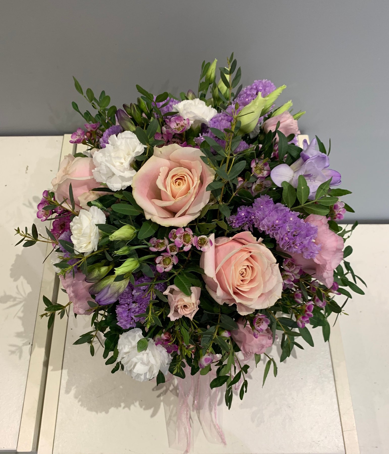 Hat Box of Flowers - Image 2