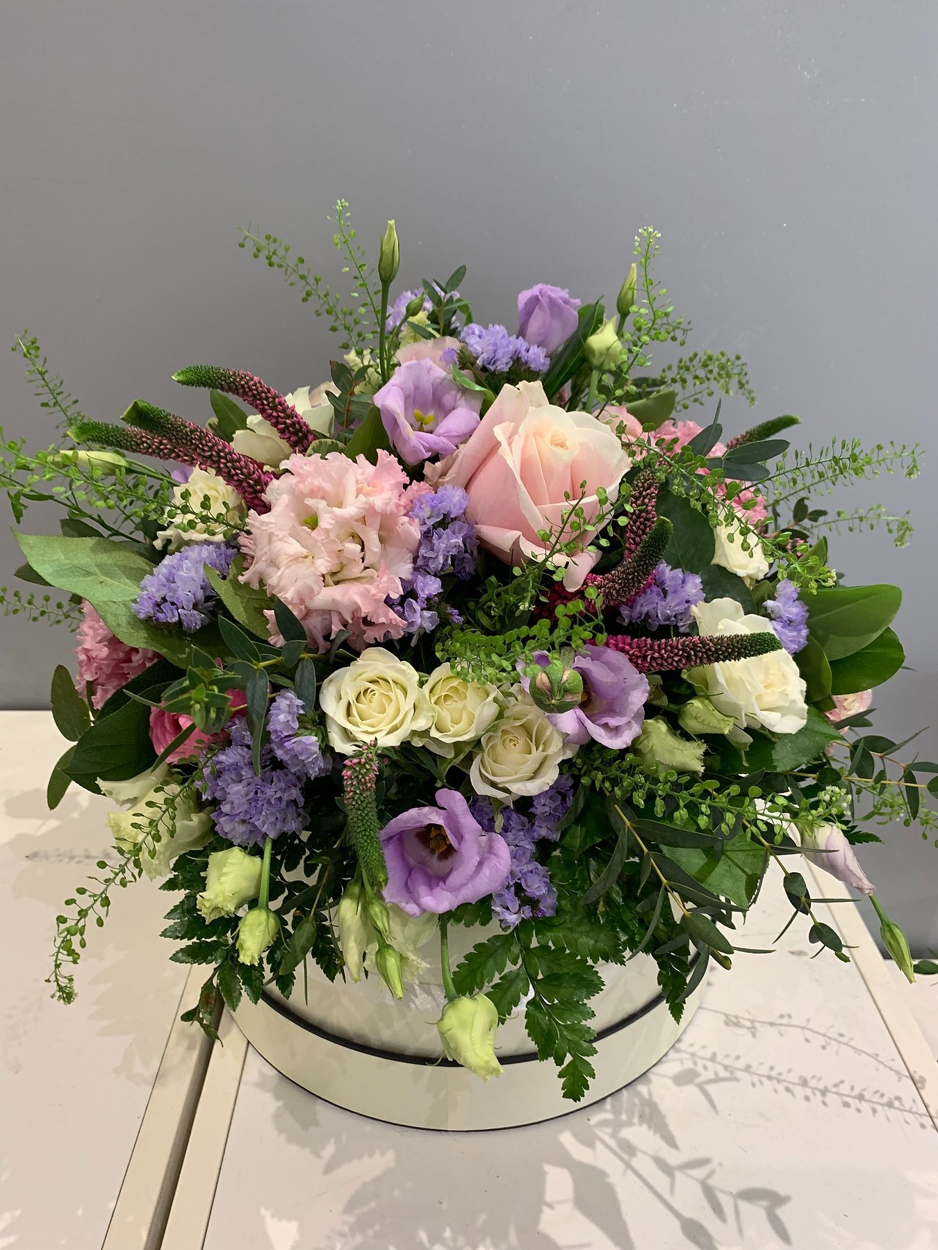 Hat Box of Flowers - Image 4